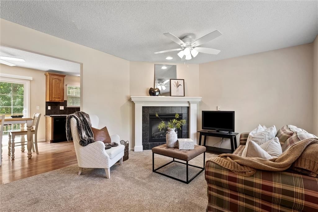 3304 N 103rd Court — photo 3