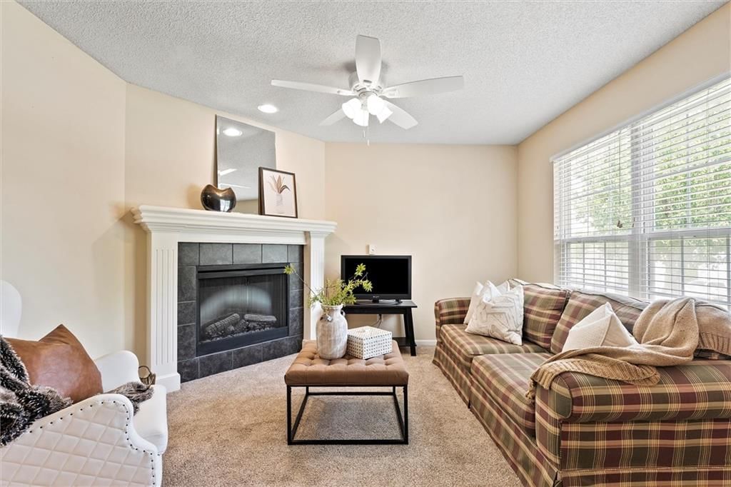3304 N 103rd Court — photo 4