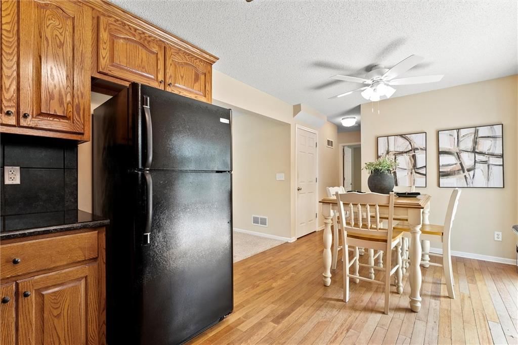 3304 N 103rd Court — photo 9