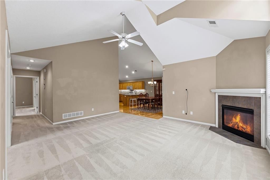 14016 W 151st Terrace — photo 8