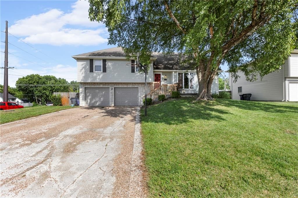 1026 N Buchanan Street — photo 4