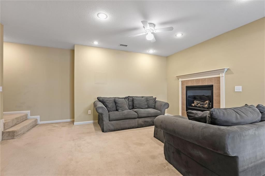 4403 Silverheel Street — photo 27