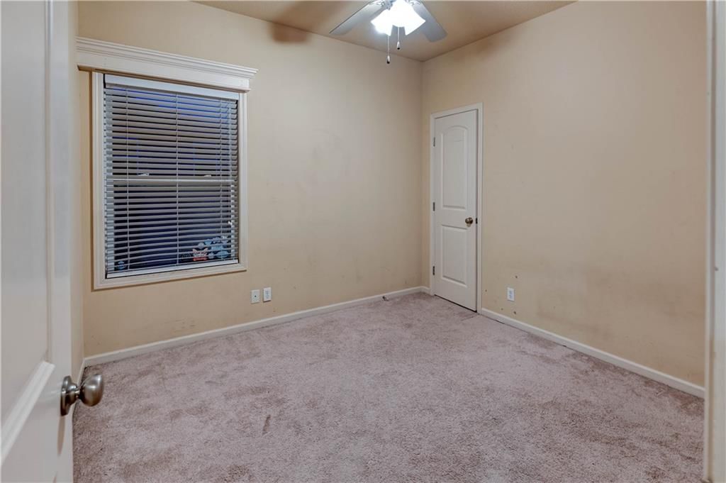 820 SW 36th Street — photo 23