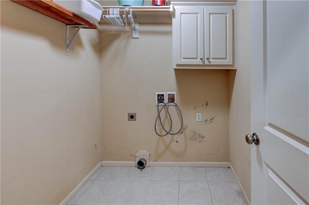 820 SW 36th Street — photo 27