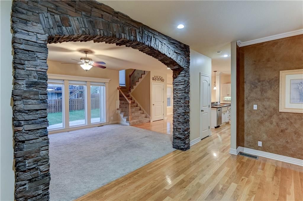 820 SW 36th Street — photo 4