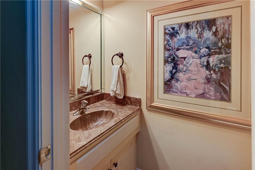 820 SW 36th Street — photo 43