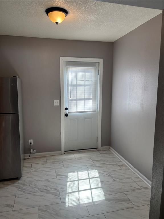 421 W 6th Street — photo 11