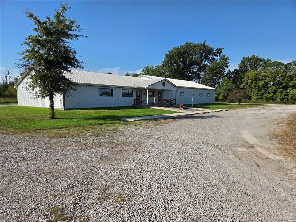 795 NE St. Rt. 18 Highway — photo 2