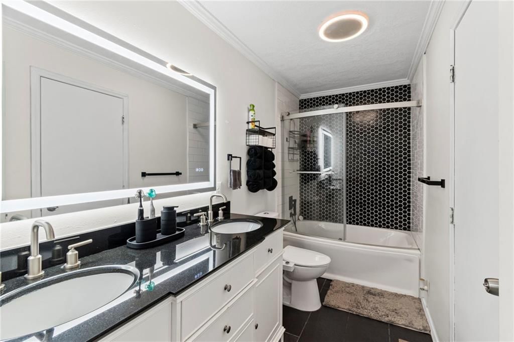 2209 Park Avenue — photo 13