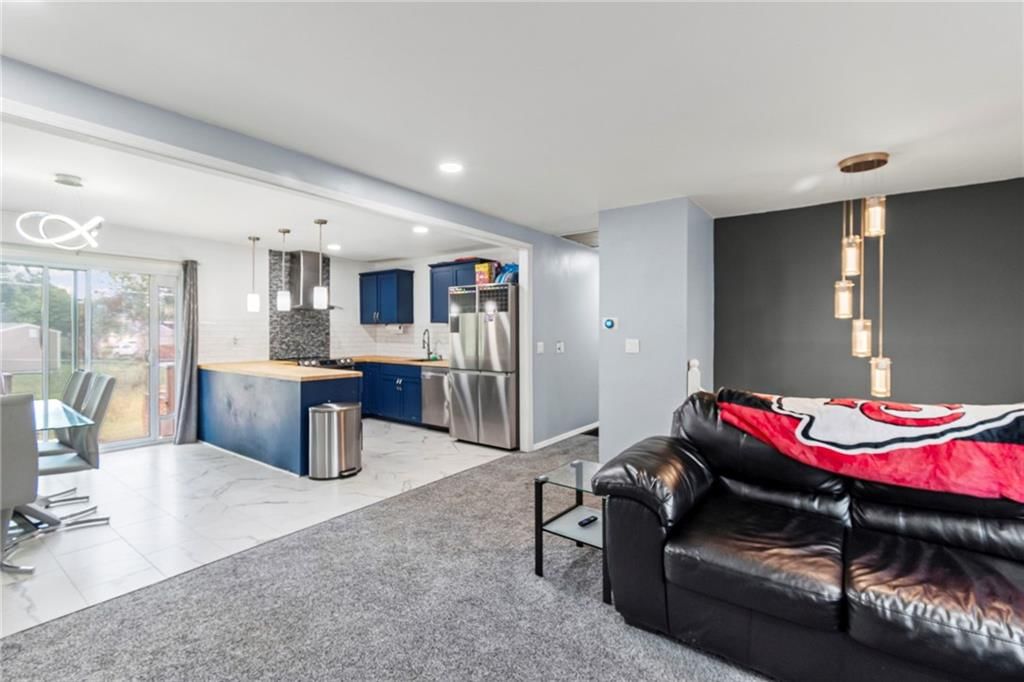 2209 Park Avenue — photo 4
