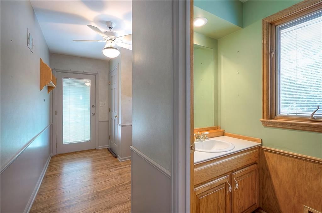 9015 Outlook Drive — photo 23