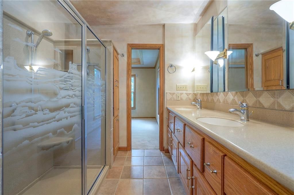 9015 Outlook Drive — photo 33