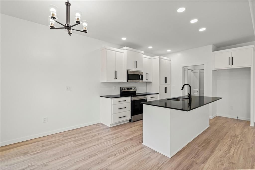 1219 Paton Street — photo 8