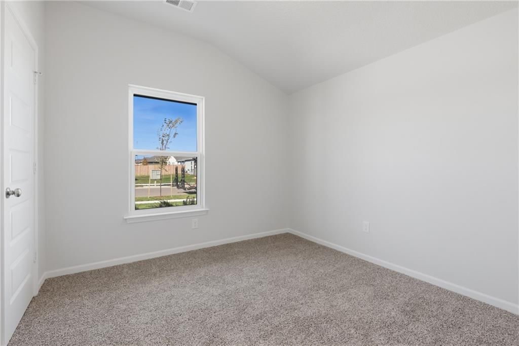 549 N Persimmon Street — photo 21