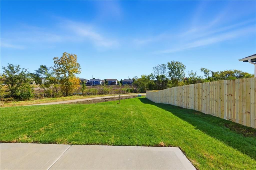 549 N Persimmon Street — photo 24