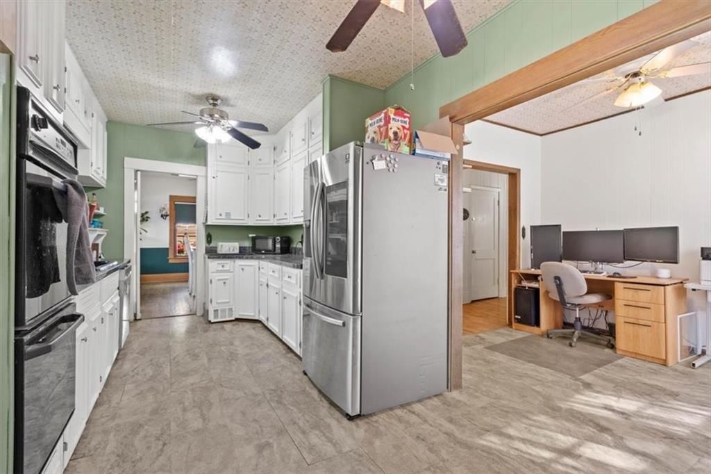 501 E Spruce Street — photo 11