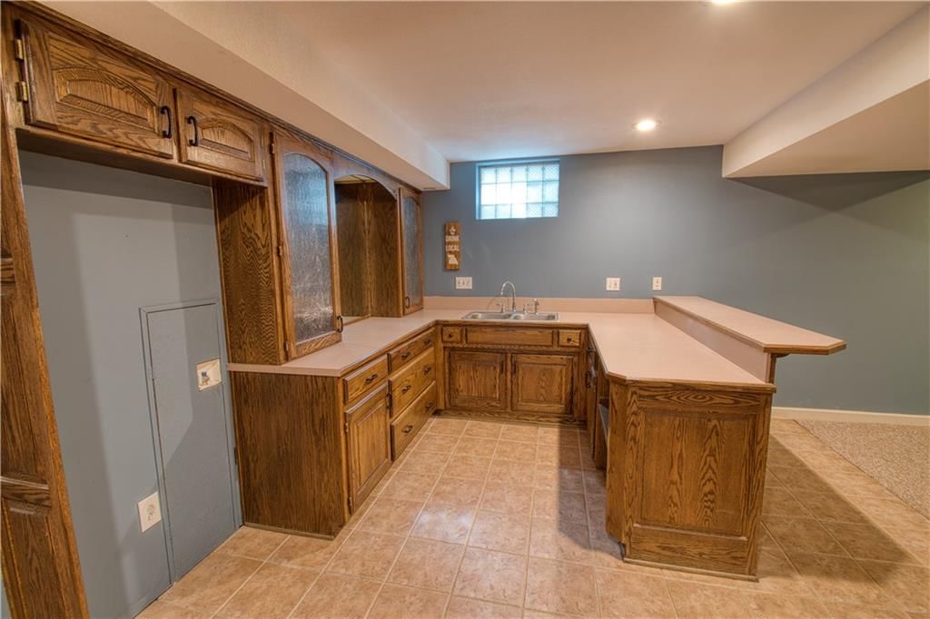 3508 NW Winding Woods Drive — photo 34