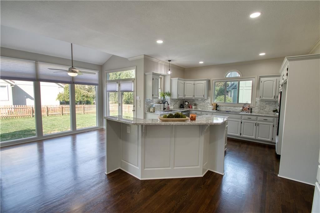 3508 NW Winding Woods Drive — photo 10