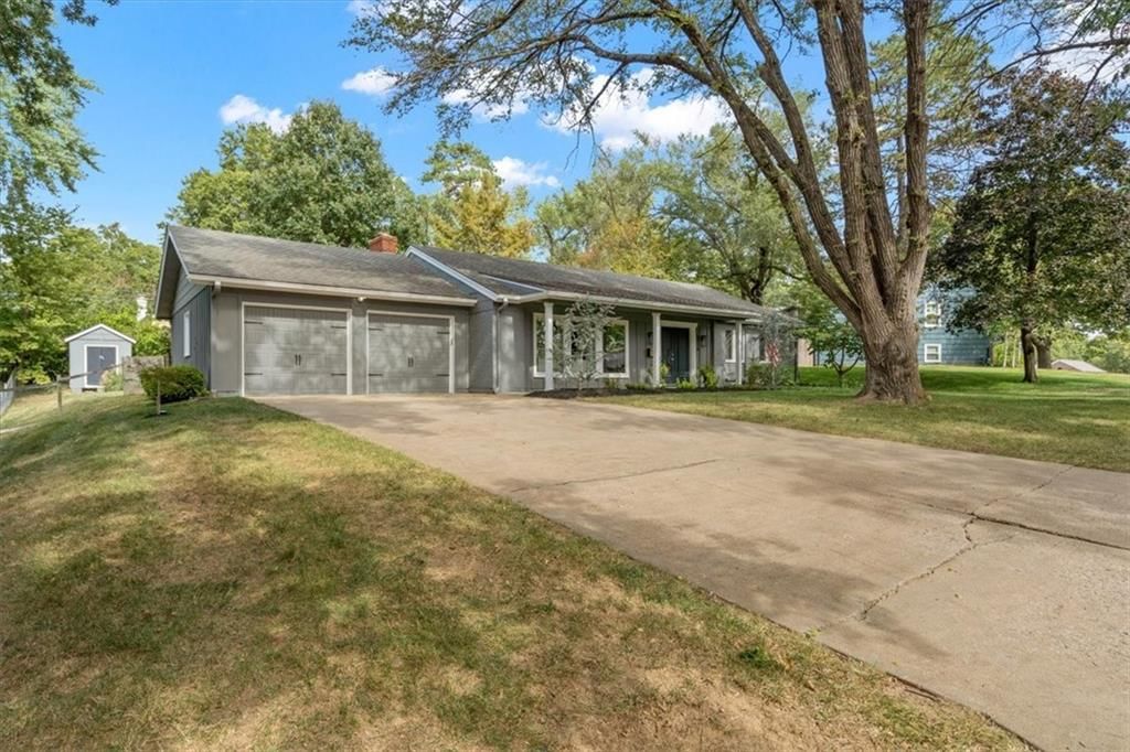 5516 W 87th Terrace — photo 3
