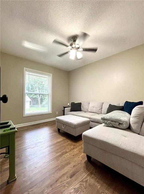 706 Kay Drive — photo 10