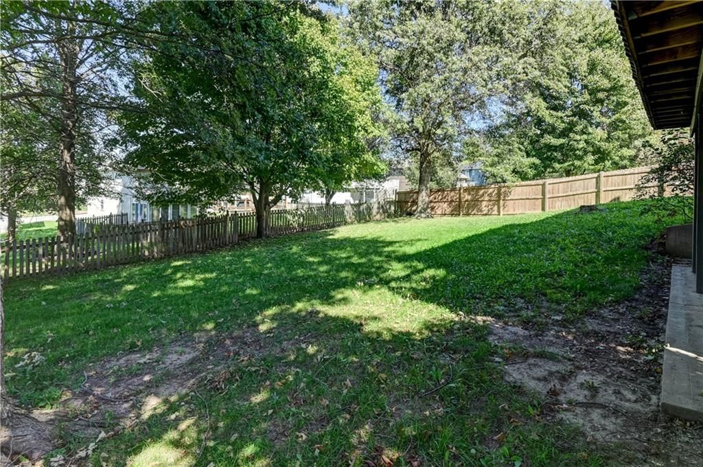 820 Black Oak Drive — photo 36