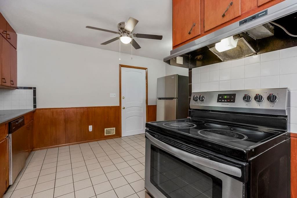 1502 S Pleasant Street — photo 8