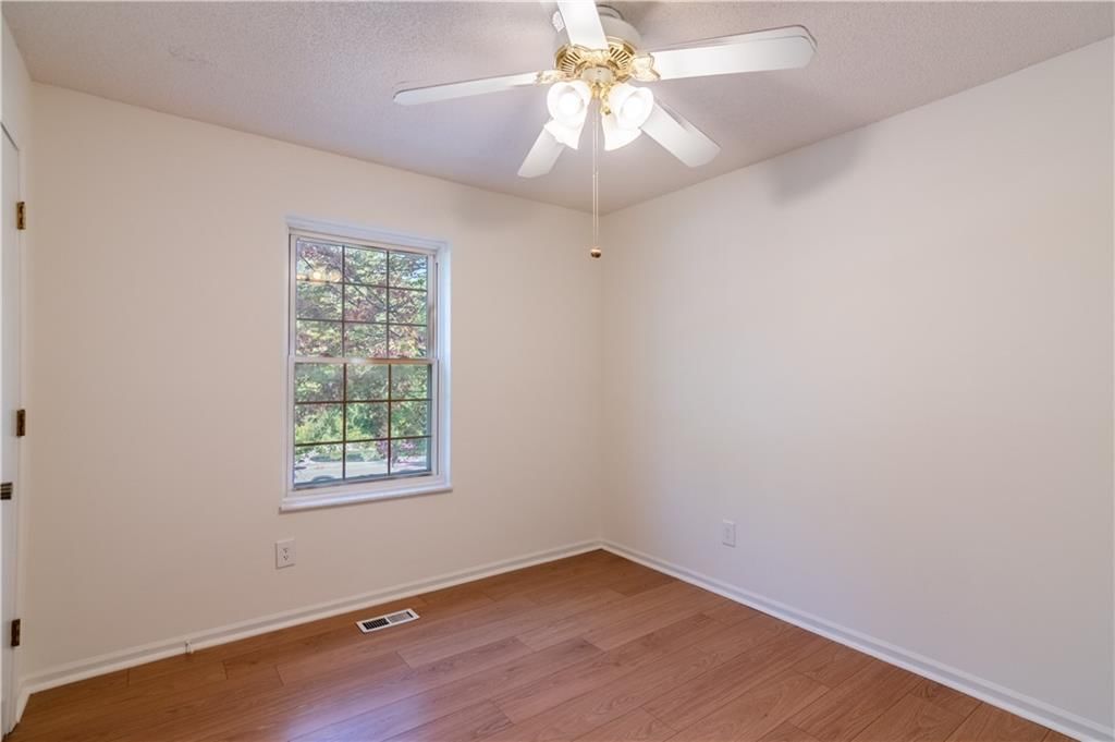 7202 N Congress Street — photo 19