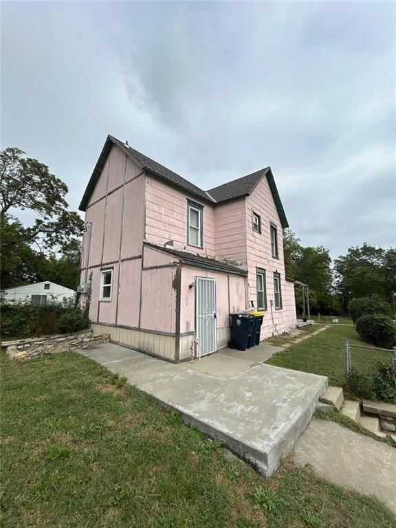 2334 Walrond Avenue — photo 11