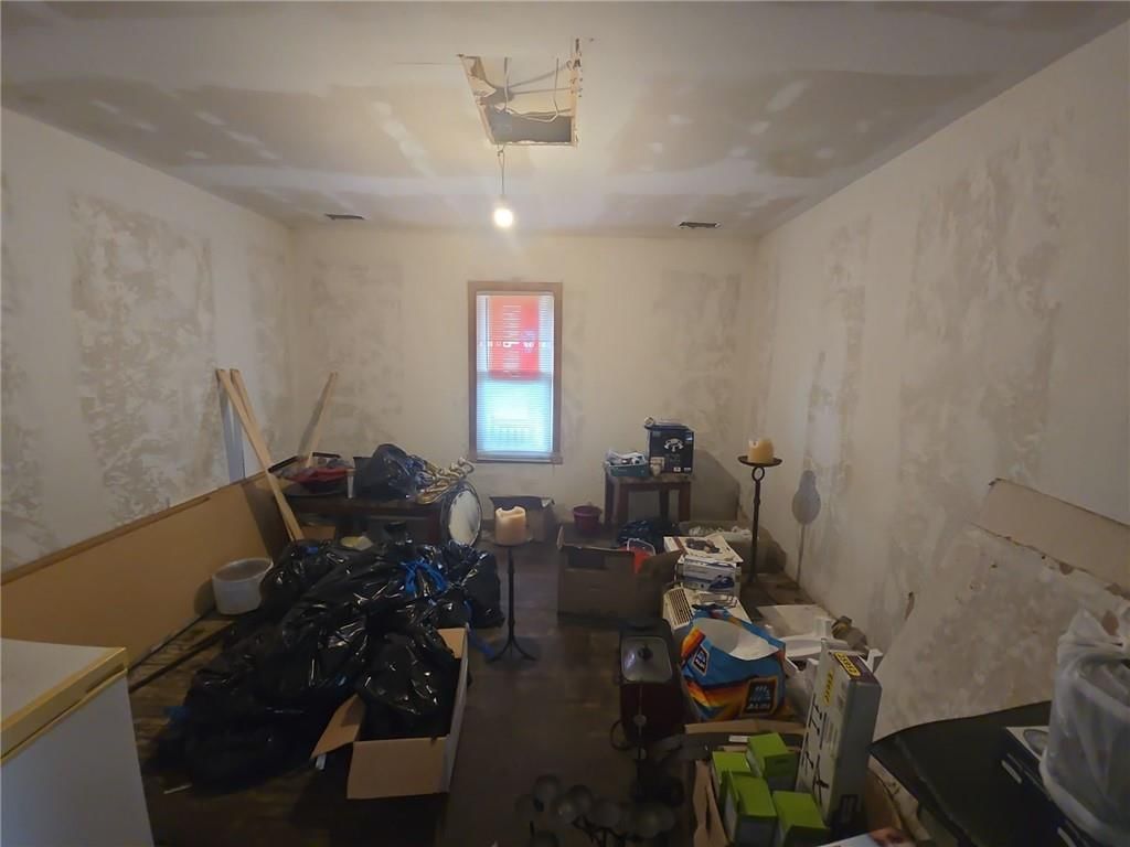 2334 Walrond Avenue — photo 5