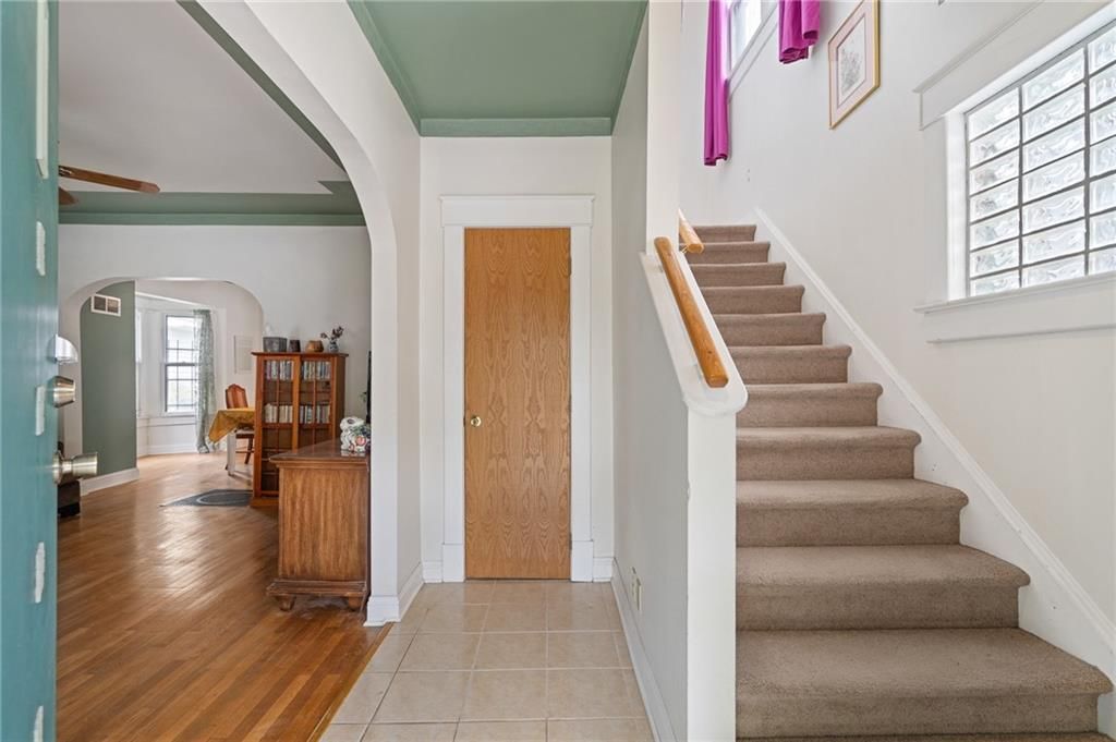 1333 Waverly Avenue — photo 4