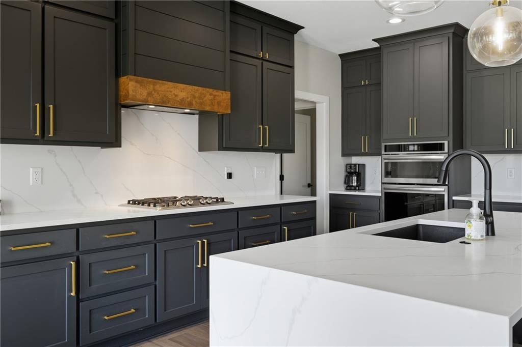 5835 SW Price Drive — photo 16