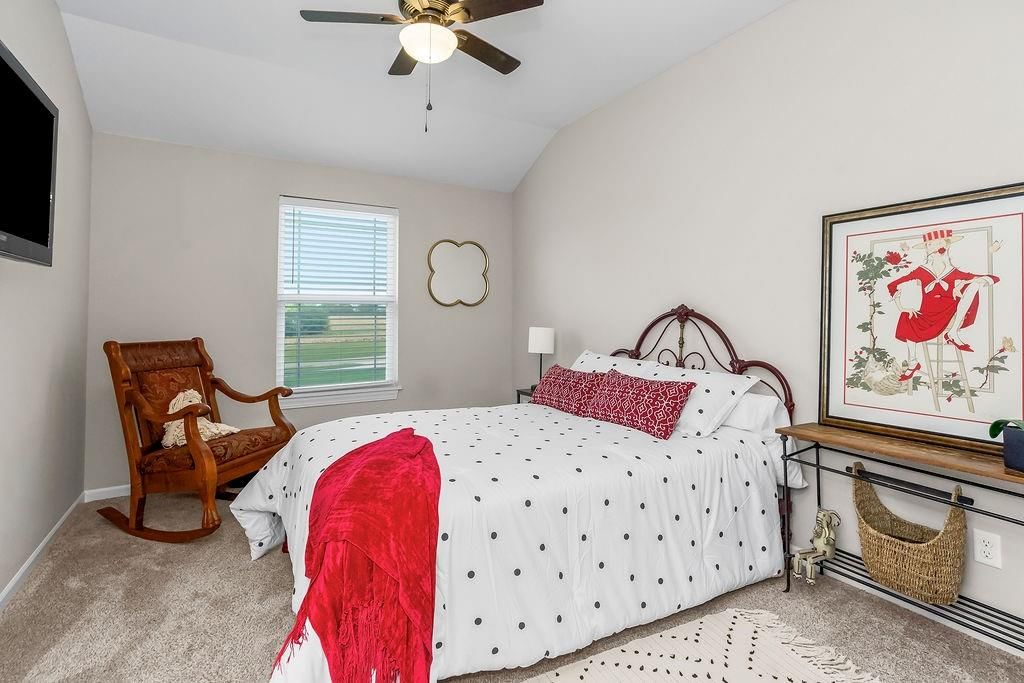704 Salem Road — photo 18