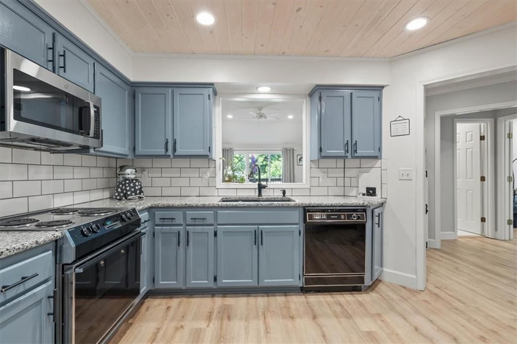 9424 W 122nd Street — photo 13