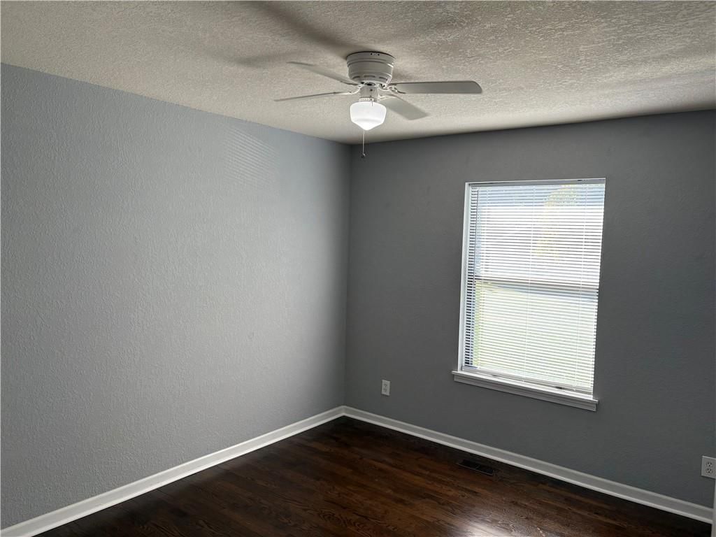 614 S Thornton Street — photo 11
