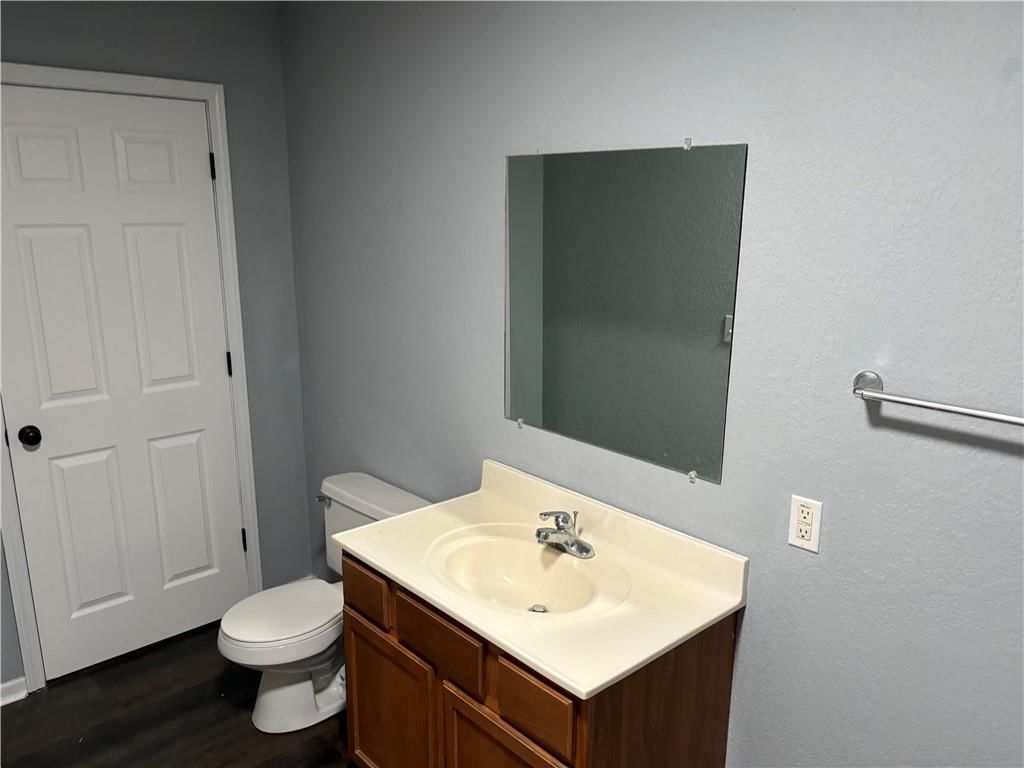 614 S Thornton Street — photo 13