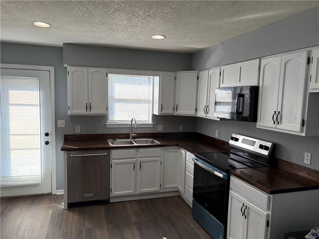 614 S Thornton Street — photo 7