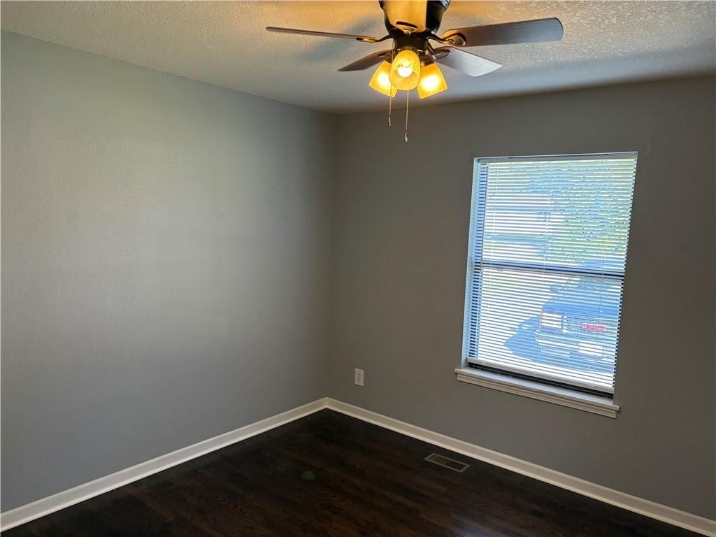 614 S Thornton Street — photo 10