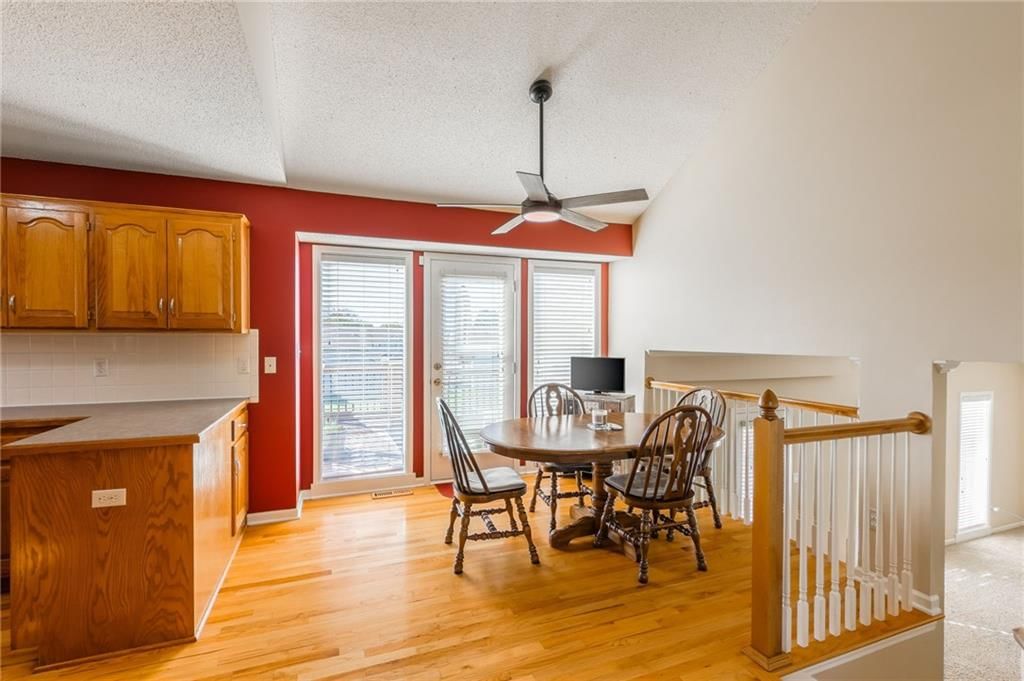 10700 N Holmes Street — photo 14