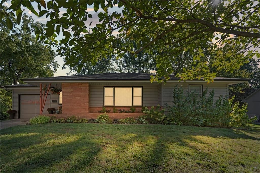 5331 Halsey Street — photo 2
