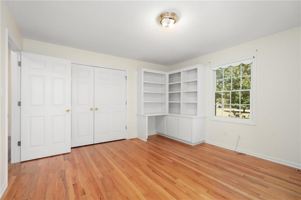 315 E High Street — photo 22
