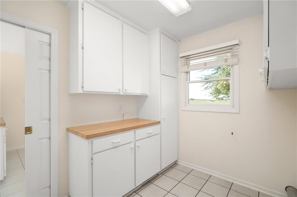 315 E High Street — photo 36