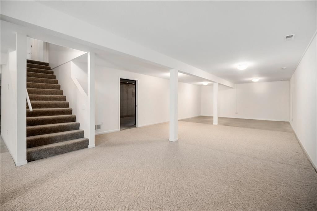 315 E High Street — photo 39