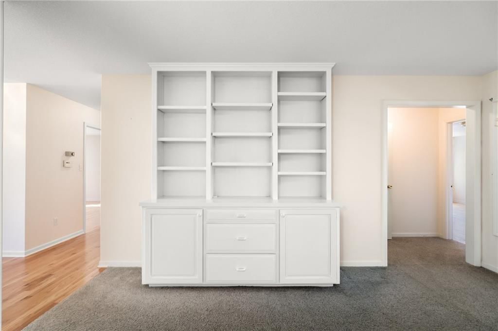 315 E High Street — photo 10