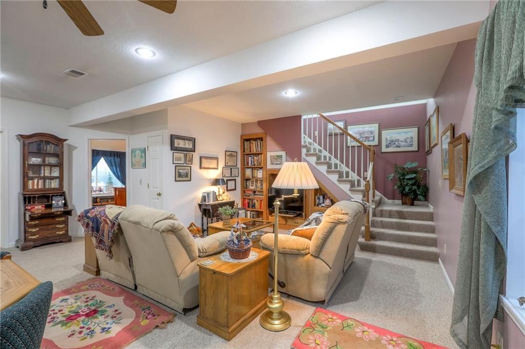 716 Bristol Court — photo 22