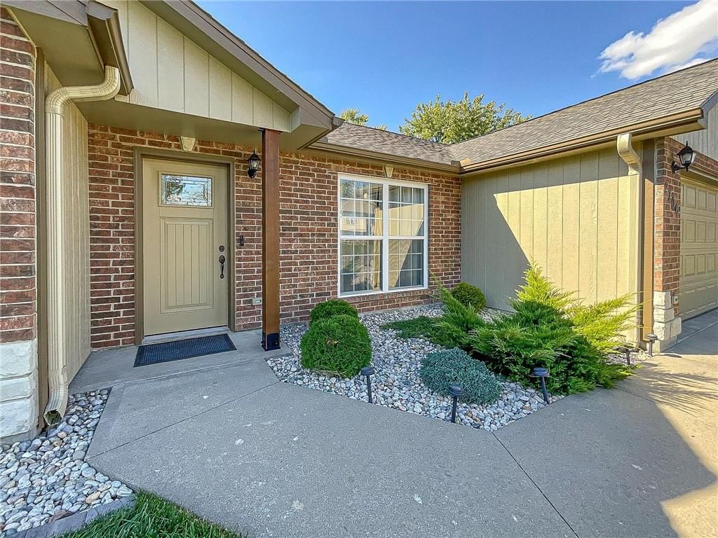 2706 Wild Rose Lane — photo 3
