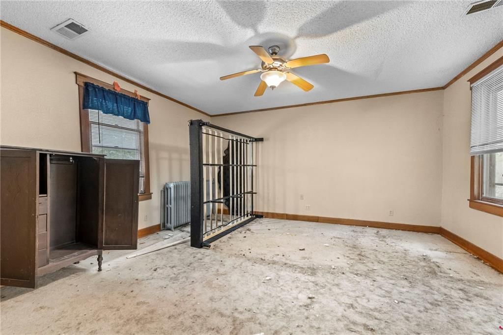 508 E Lexington Street — photo 29