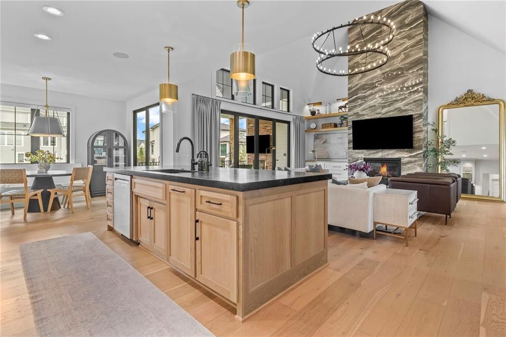 10708 W 142nd Street — photo 10