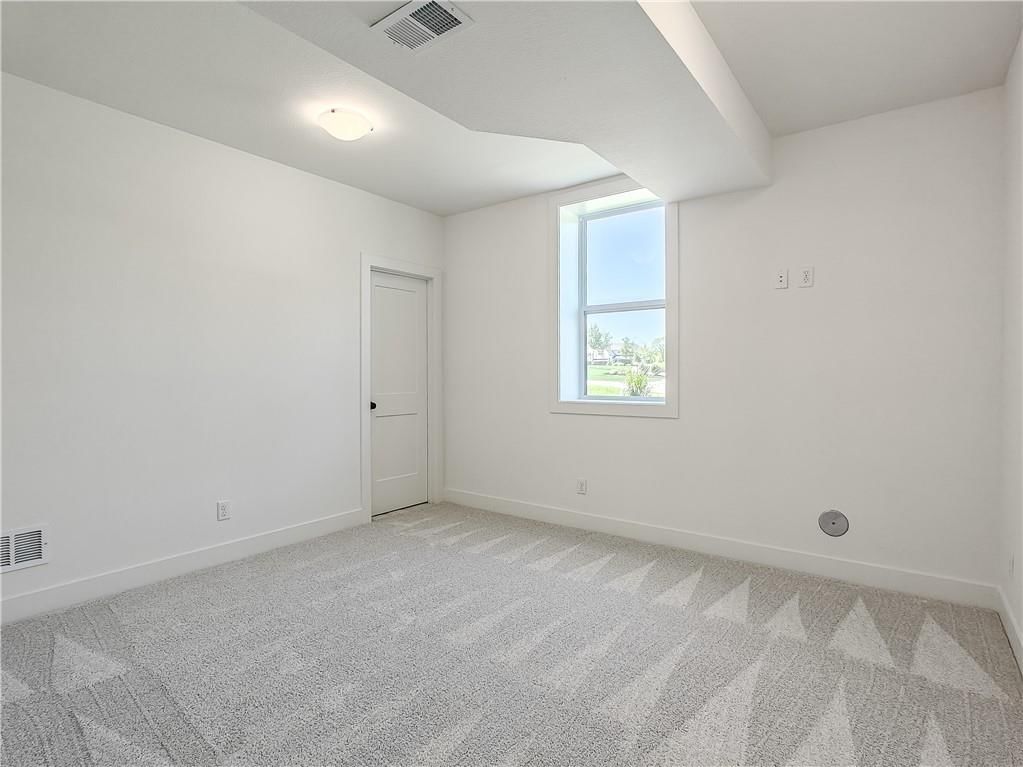 2452 W 179th Street — photo 44