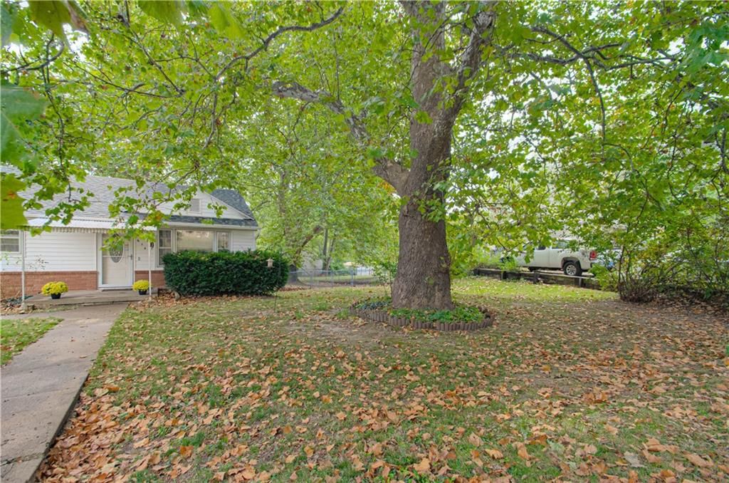 6149 Sewell Avenue — photo 21