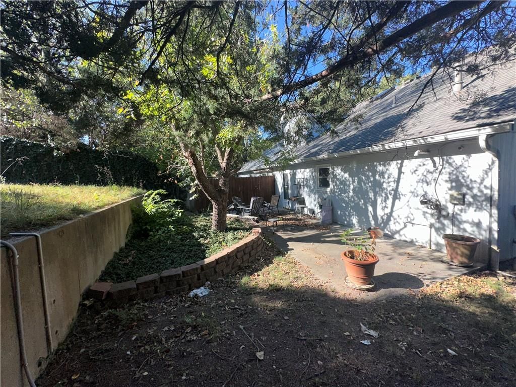 1330 N Harvey Drive — photo 6